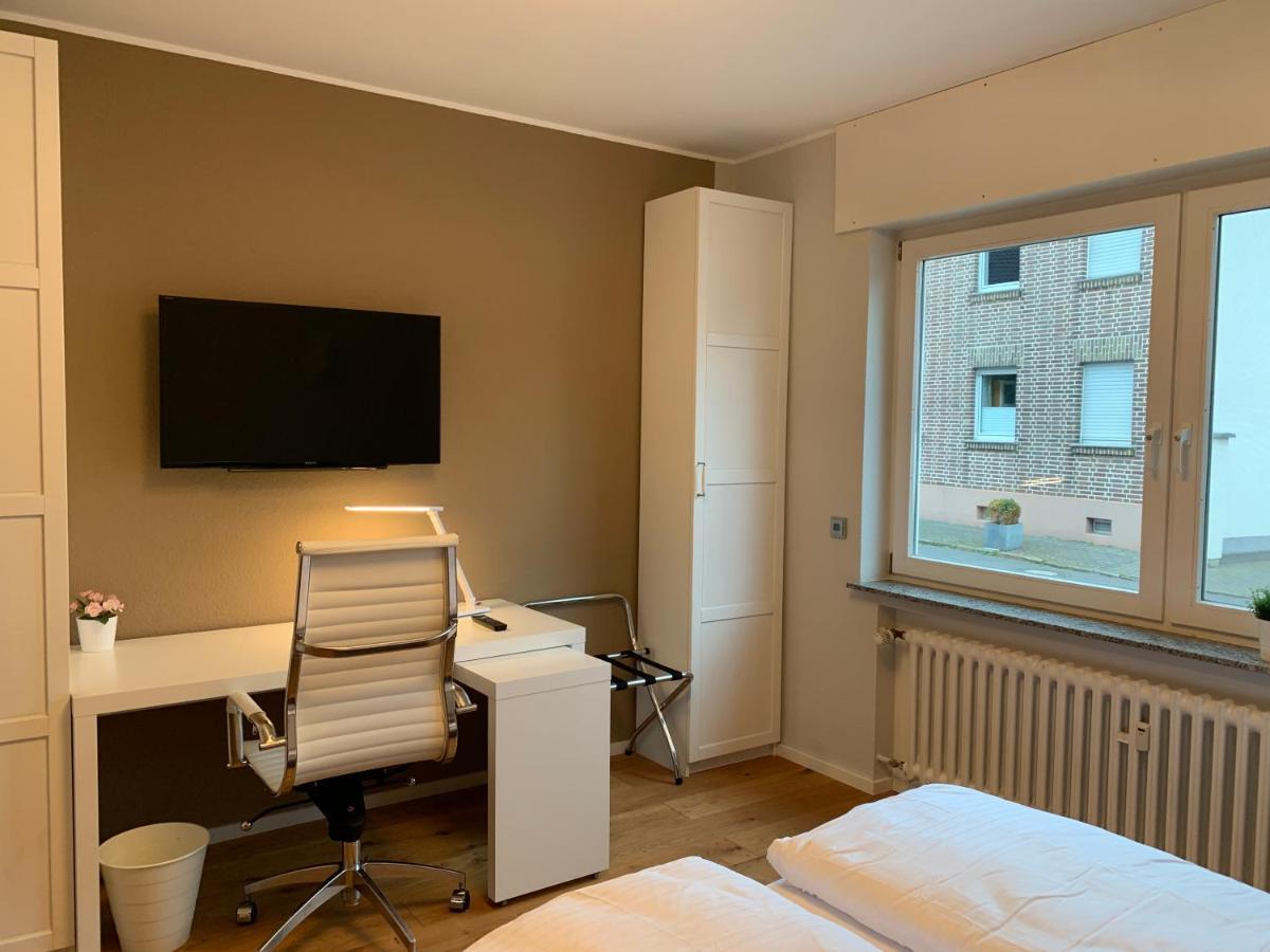 Appartement Koln In Bornheim-Sechtem, Nahe Phantasialand, Bruhl, Koln, Bonn, Db-Anschluss, Messe-Koln, Business-Komfort ボルンハイム エクステリア 写真